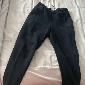 Black Nike Tech Pants Size:Large